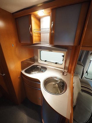 Husbil-integrerad LMC 690 Liberty 12 av 24