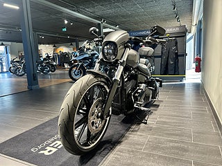 Harley-Davidson Breakout /3,45%/Dr. Jekill Bomb/Defiance/Edgecut/Screaming Eagle
