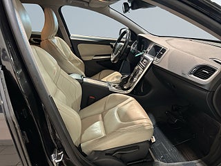 Volvo V60 D3 Ocean Race Business Edit Pvärm Skinn Psens SoV – bild 10