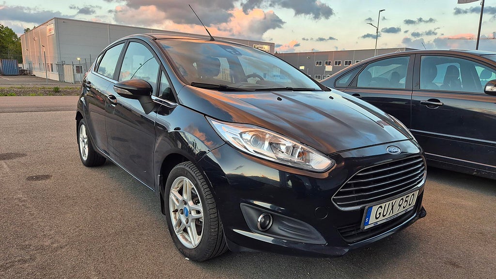 Ford Fiesta 5-dörrar 1.0 EcoBoost Titanium EU5 Ny-bes/kamrem 
