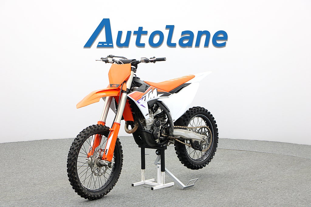KTM 250 SX-F *Gångtid 82h ( Timräknare ) El-start