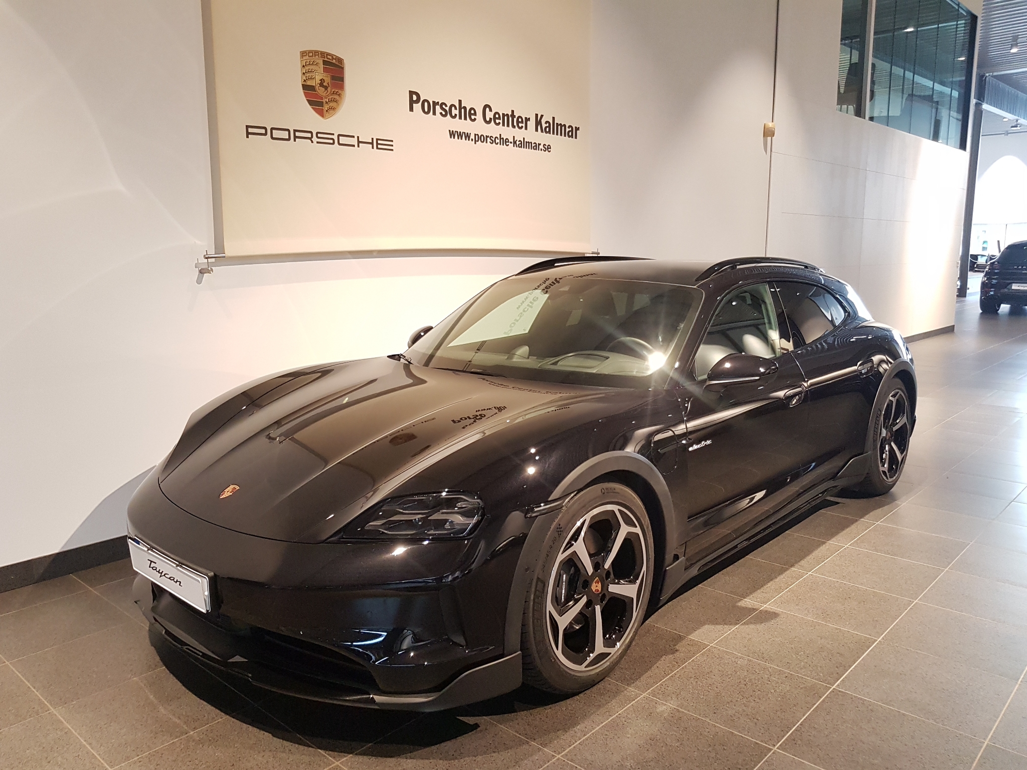 Porsche Taycan 2025, bild 2/37