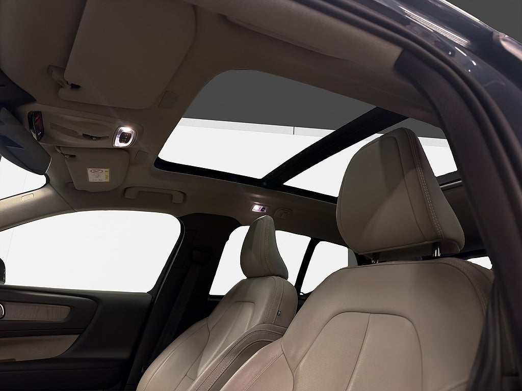 Volvo XC40 Recharge T5, 1 brukare, Inscription, Kamera, Navi