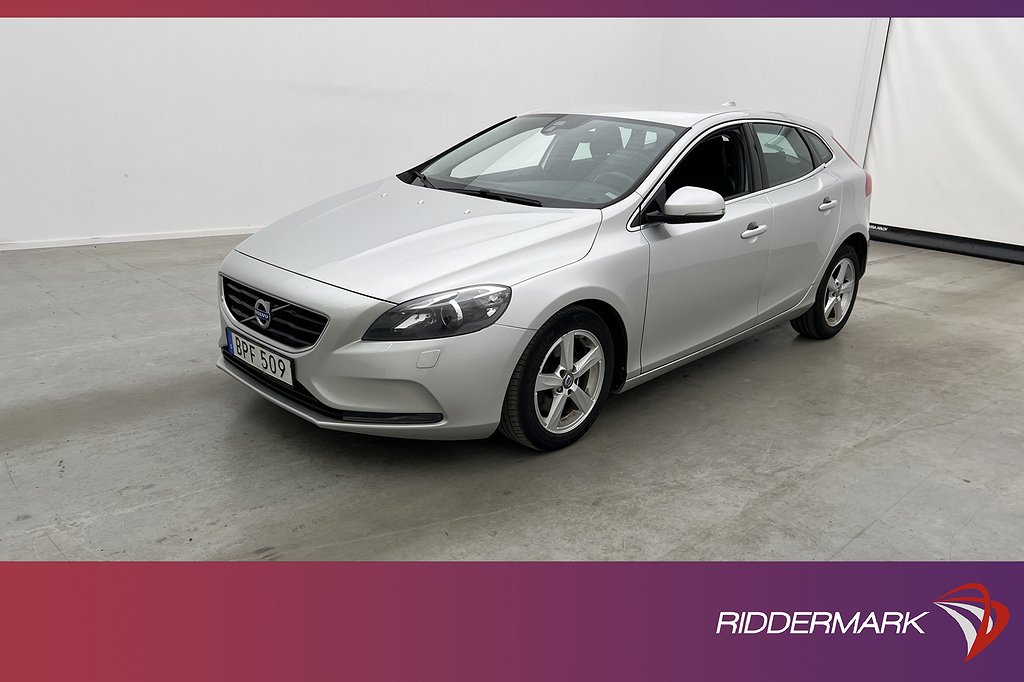 Volvo V40 D2 120hk Momentum VOC D-Värmare Sensorer Halvskinn