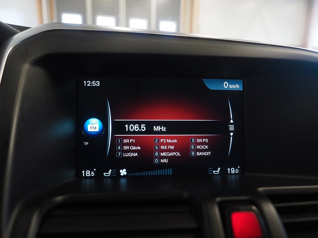 Volvo XC60 D3 150hk Momentum | D-värm | 2016