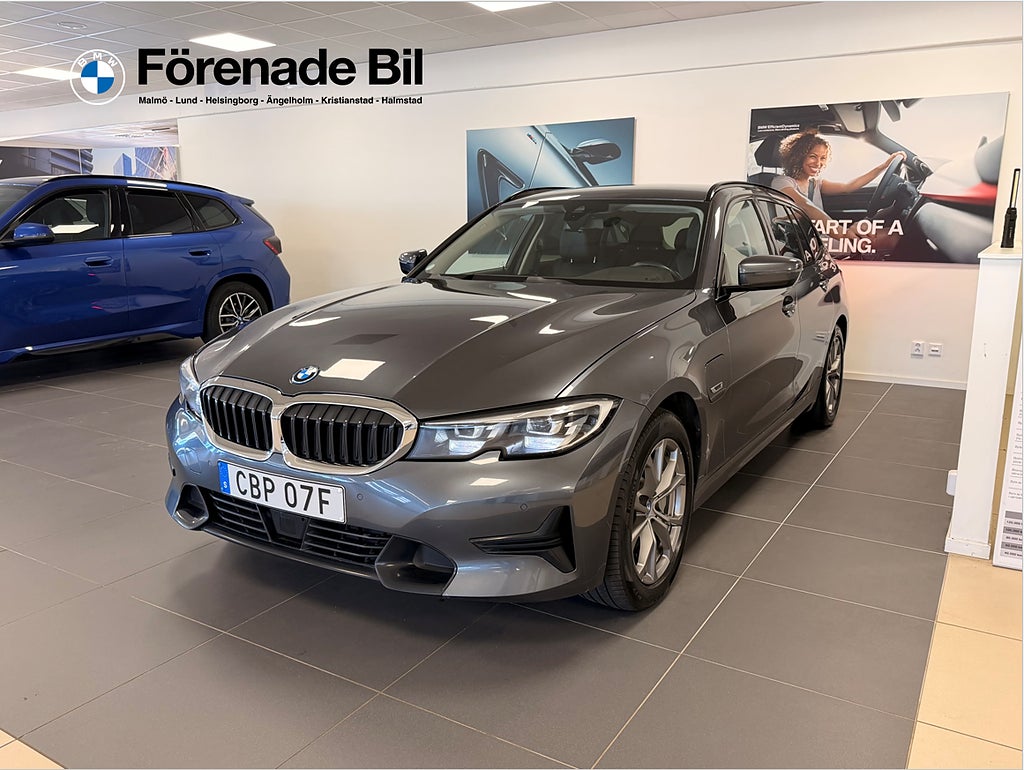 BMW 330e xDrive Touring Adaptiv Farthållare 