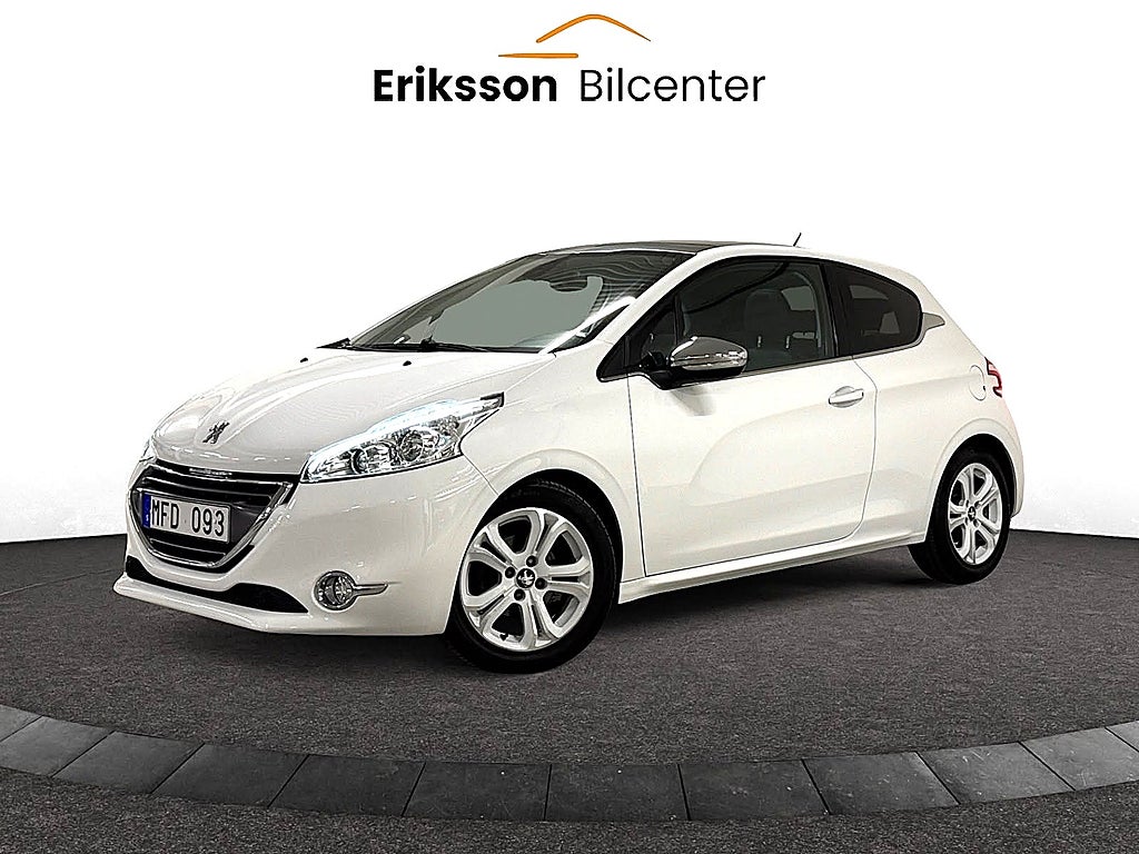 Peugeot 208 3-dörrar 1.4 VTi 95hk Manuell Pano/Navi/0%Ränta
