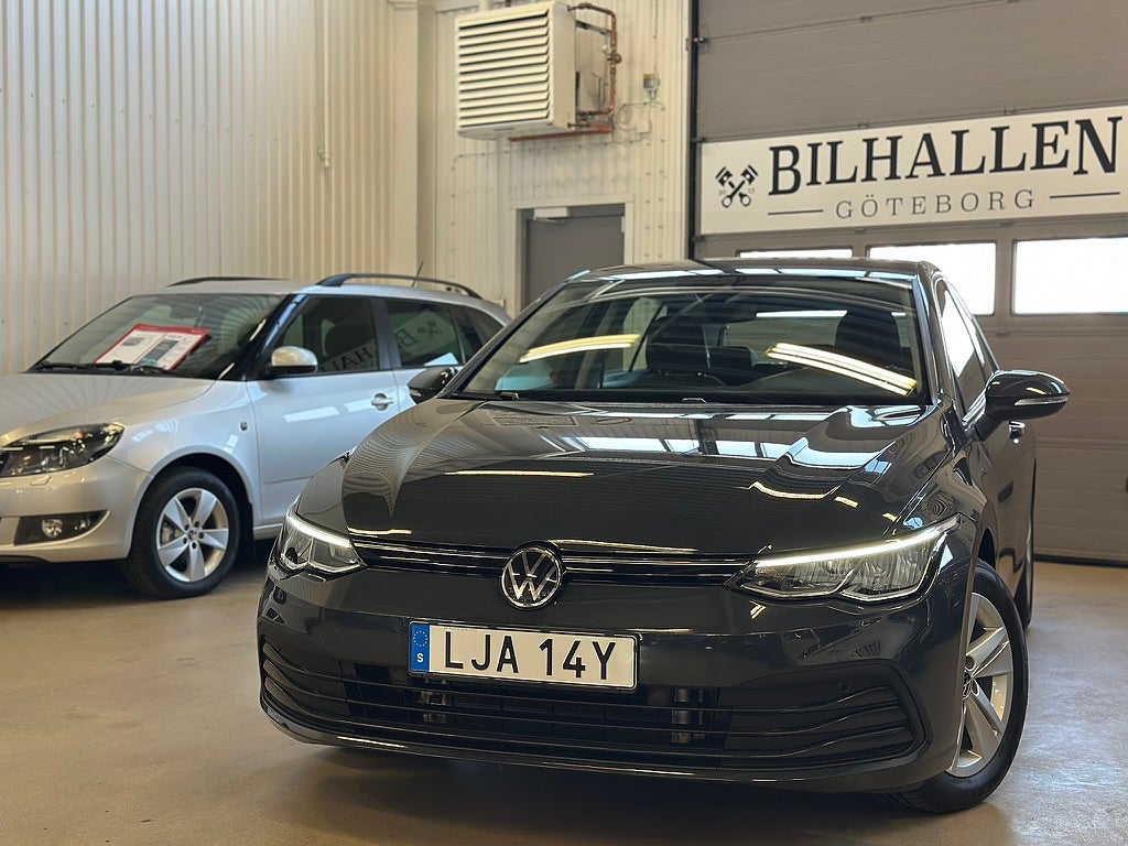 Volkswagen Golf 1.0 eTSI OPF(110hk) Automat Rattvärmare NyServad 