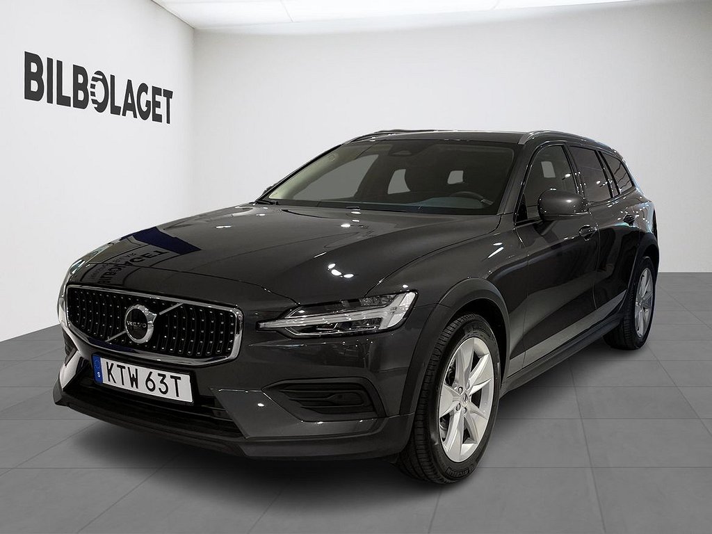 Volvo V60 Cross Country B4 AWD Diesel Core (DRAG/NAV/LÄDER/BLIS)