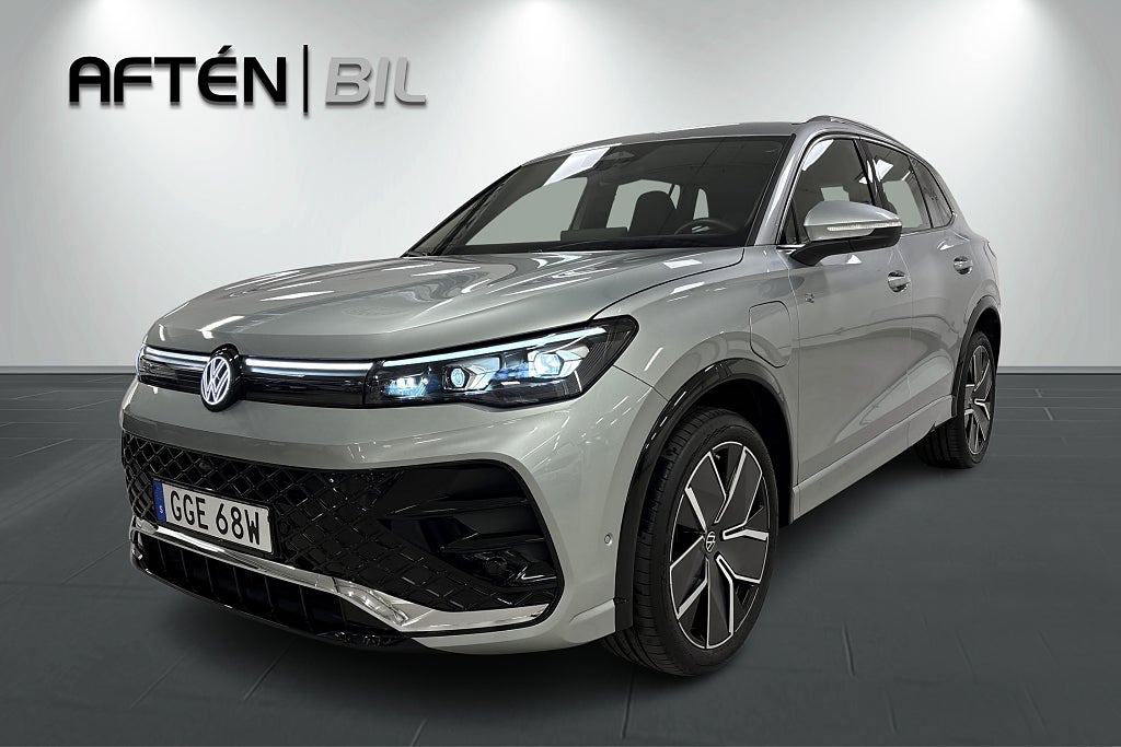 Volkswagen Tiguan eHybrid 1.5 TSI R-Line / Drag, 360, HUD *Demo*