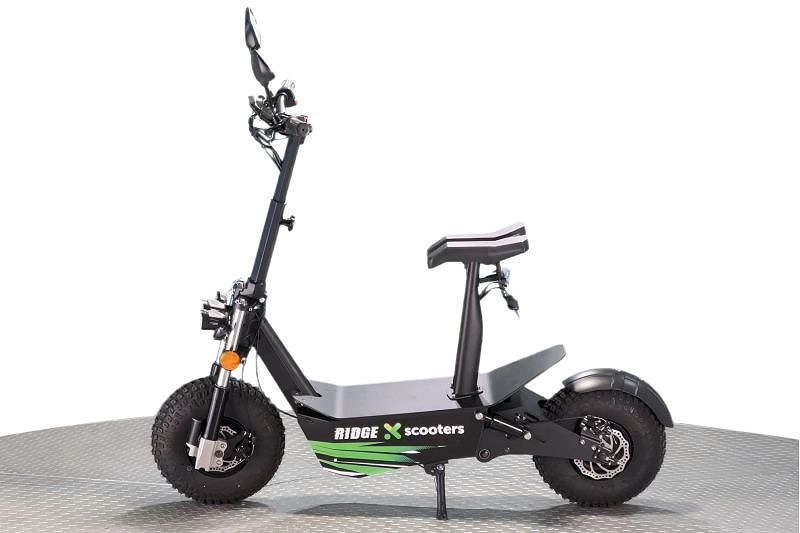 -- EU-MOPED/EL GOPED 3000W RIDGE ONE X-SCOOTER MED FETA DÄCK 