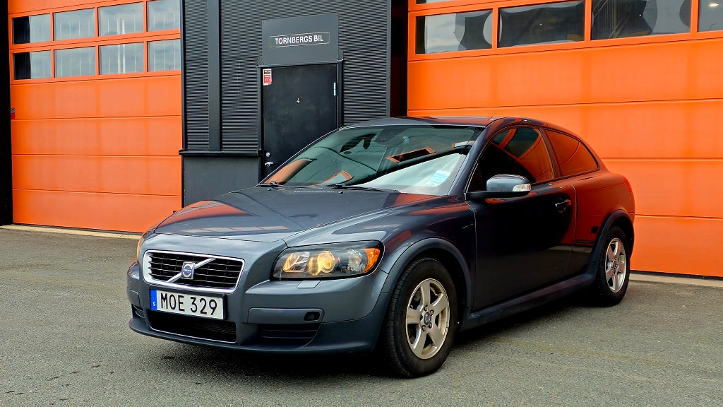 Volvo C30 1.8F Kinetic | Fullservad 
