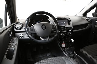 Halvkombi Renault Clio 12 av 23