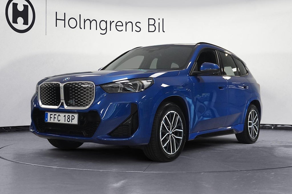 BMW iX1 xDrive30 M Sport Inno PA Pro H K Headup Drag | Ränta 3,95%