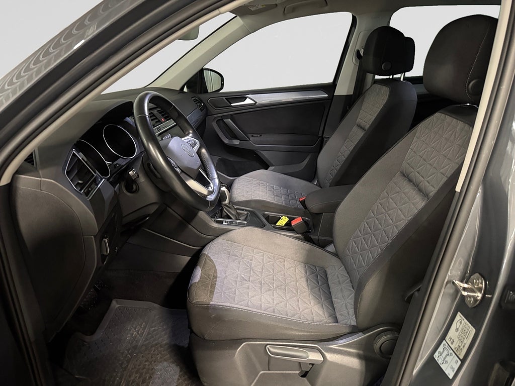 Volkswagen Tiguan 150hk Aut Dragkrok Adap-fart Carplay Backkamera Värmare bild 10