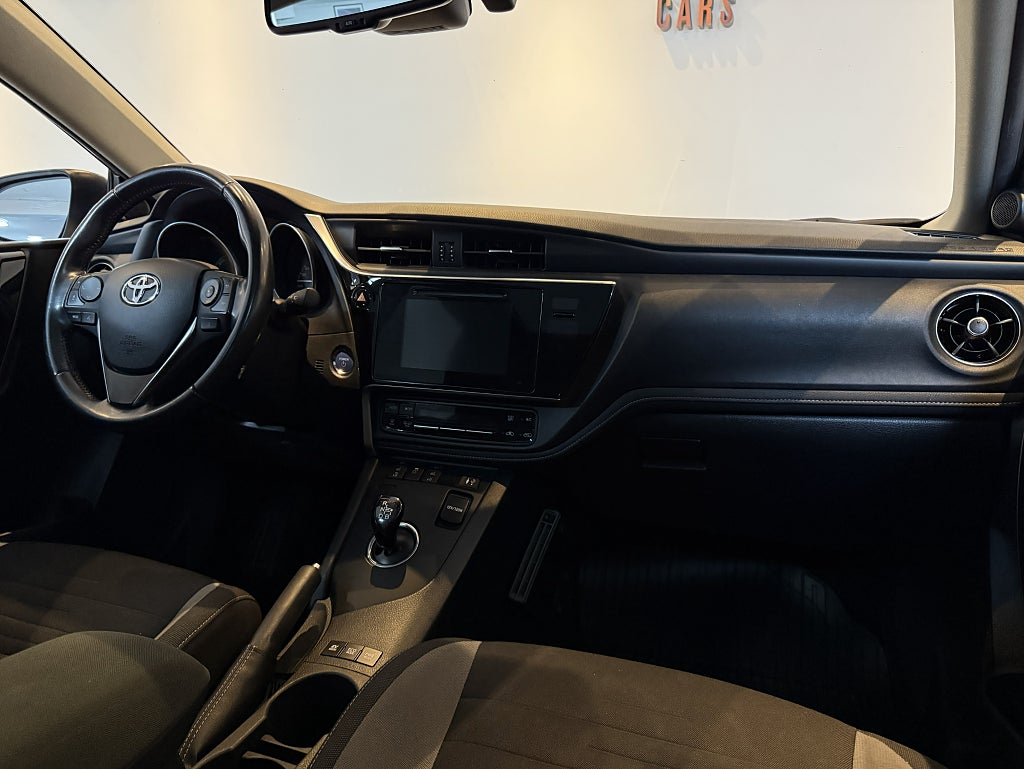 Toyota Auris Touring Sports Hybrid e-CVT Active Plus PANO 2-ÄGARE