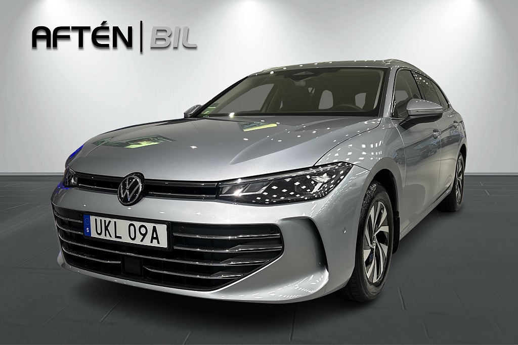 Volkswagen Passat 1.5 eTSI Drag- och Värmepaket *Nyservad