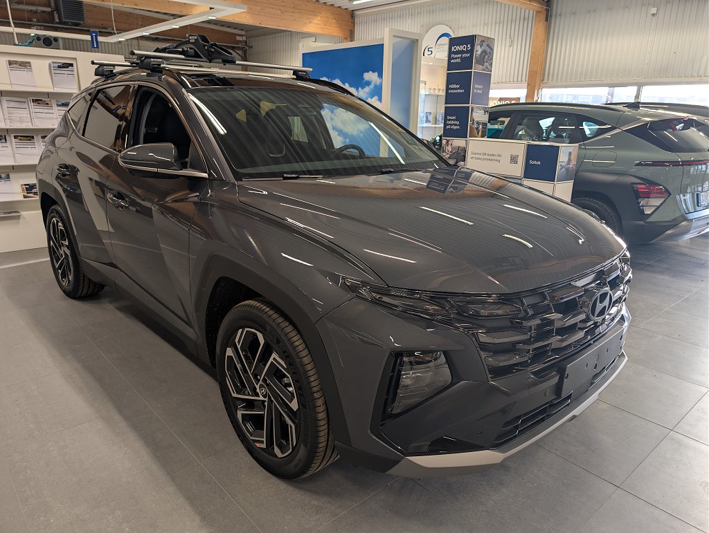 Hyundai Tucson Plug-In AWD *FÖRETAGSKAMPANJ* thumbnail