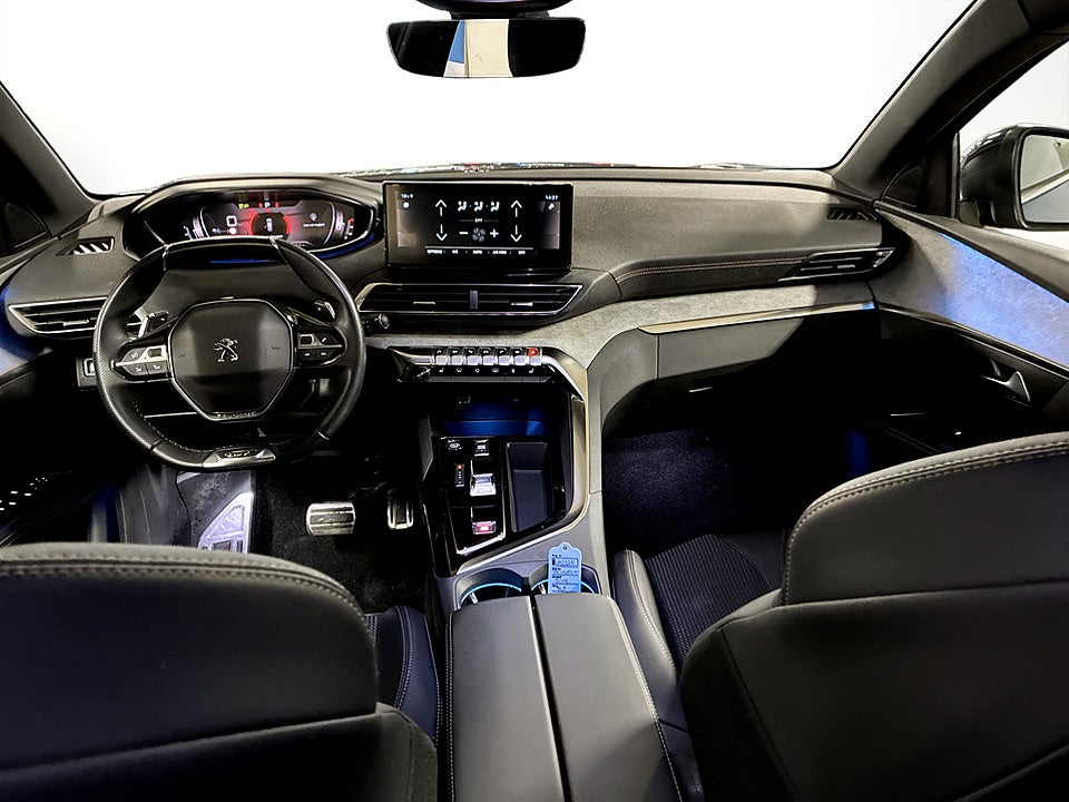 Bild på Peugeot 5008 GT 1.2 PT 130hk Aut 7-SITS B-KAMERA CARPLAY