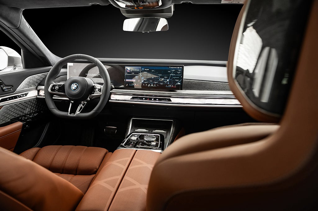 BMW i7 2023 - miniatyr 32