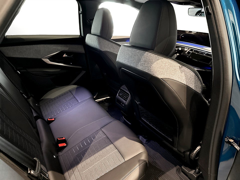 Bild på Peugeot E-3008 GT 86kWh 214hk Aut B-KAMERA CARPLAY