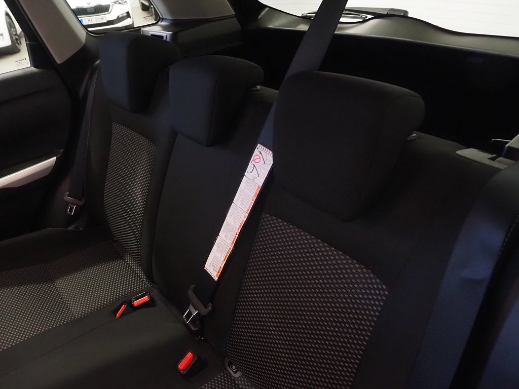 Suzuki Vitara 1.6 VVT 120hk AllGrip 4x4 Exclusive Backkamera ACC