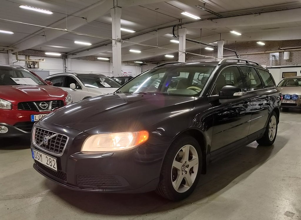 Volvo V70 2.4D Geartronic Kinetic Euro 4& Nykamrem&Nyservad 