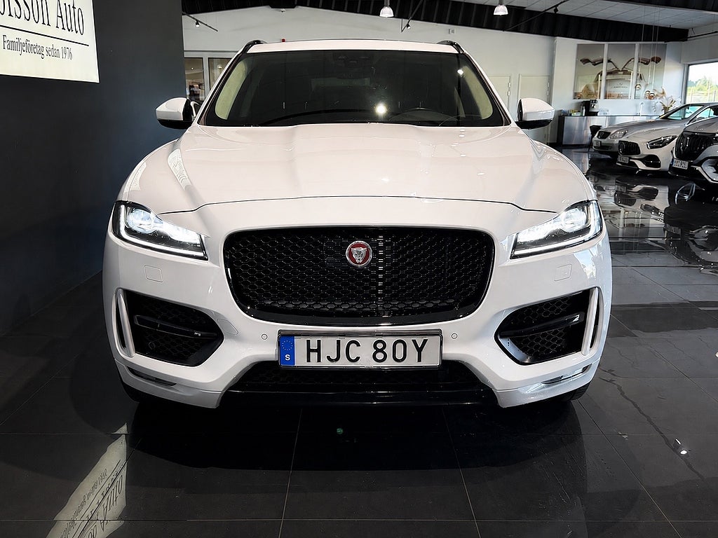 Jaguar F-Pace 20d AWD R-Sport Glastak Navi - bild 2