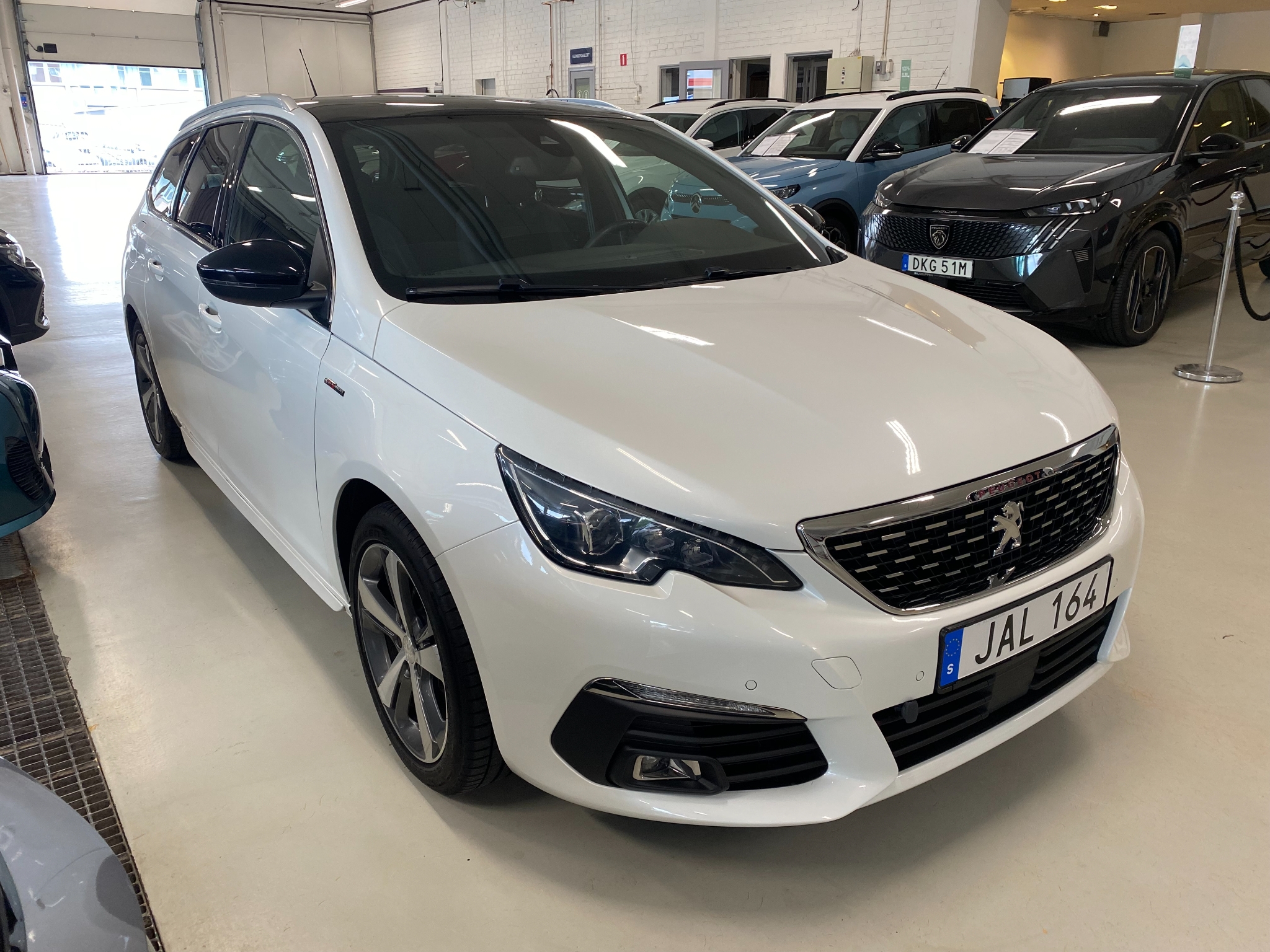 Peugeot 308 2018, bild 3/57