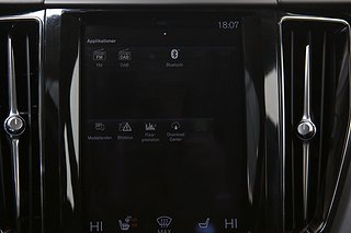 SUV Volvo XC60 21 av 28