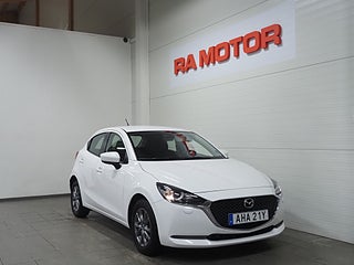 Halvkombi Mazda 2 1 av 20