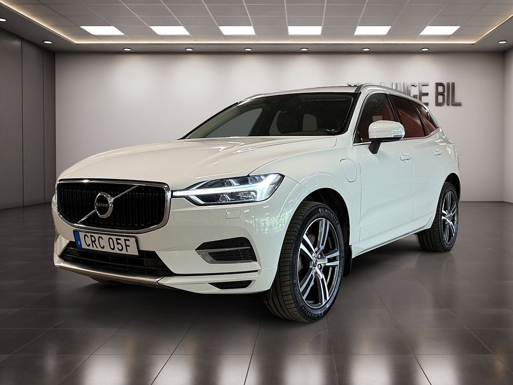 Volvo XC60 T8 AWD Momentum Style-pkt Panorama Drag Värm BLIS 20"