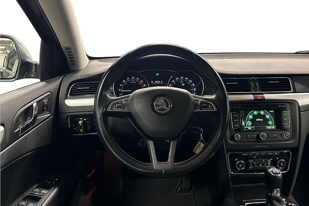 Skoda Superb Superb, 2.0 TDI 4X4 Elegance, Drag, Navi, 2 brukare