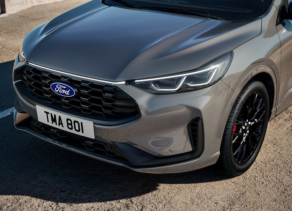 Ford Kuga ST-Line X Black Edition Plug-In Hybrid 243hk *Kampanj*