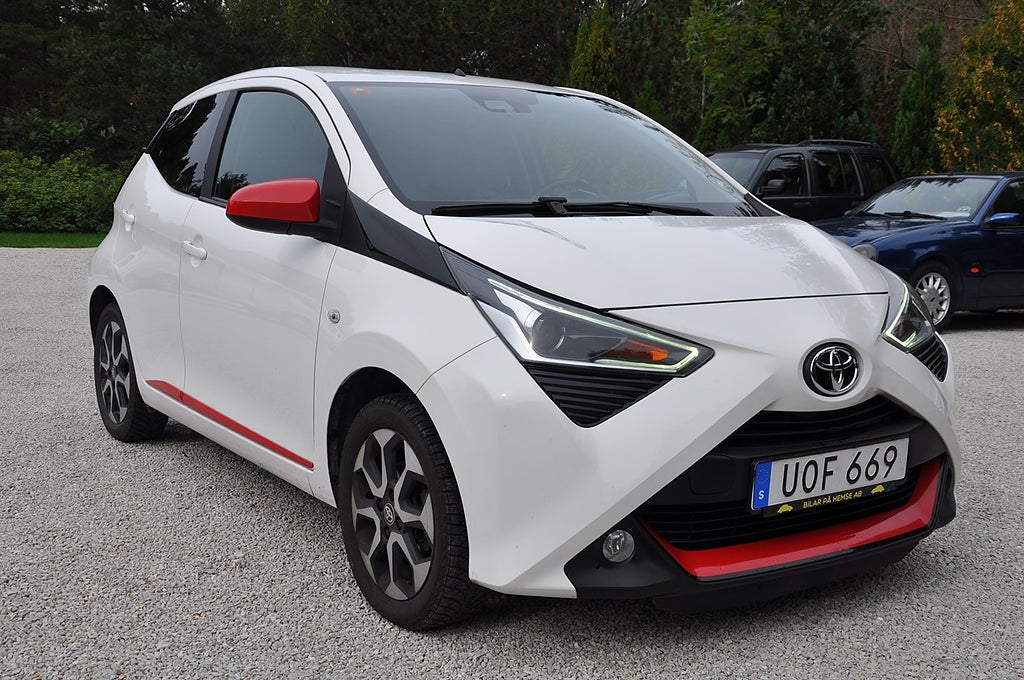 Toyota Aygo 5-dörrar 1.0 VVT-i Manuell, 72hk X-PLAY