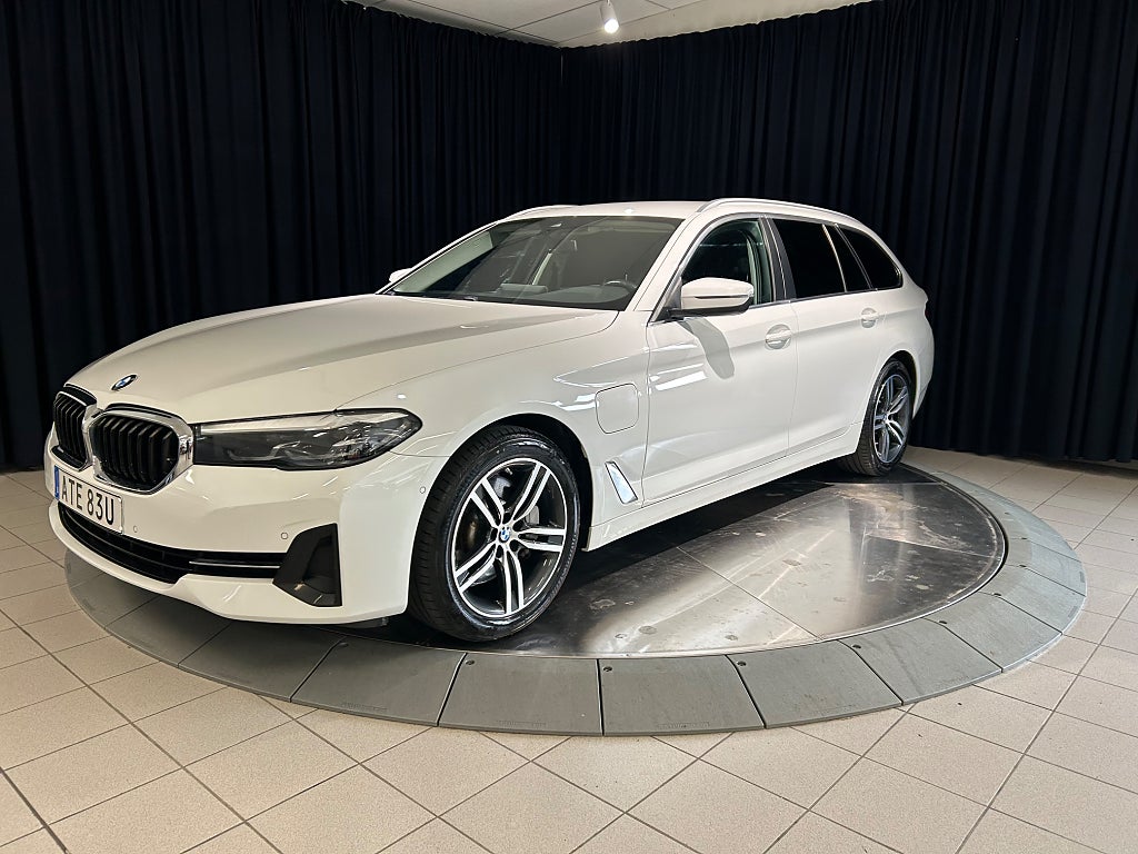 BMW 530e 2021 - miniatyr 3