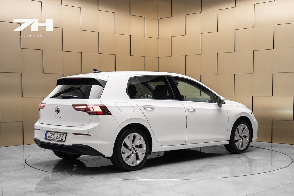 Volkswagen Golf 1.5 eTSI 150hk Life / DSG / Kamera / Farthållare