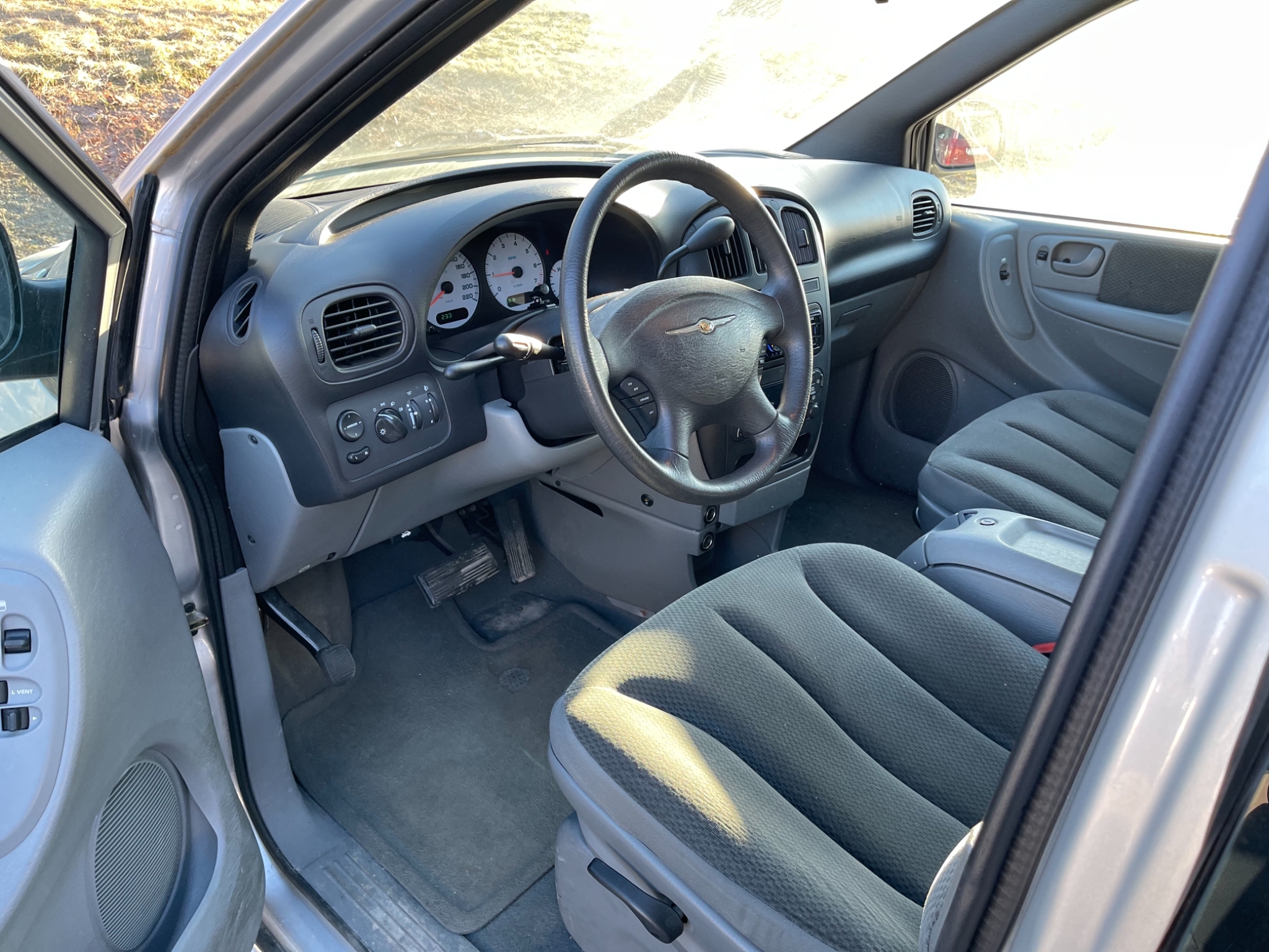 Chrysler Grand Voyager 2005, bild 4/28