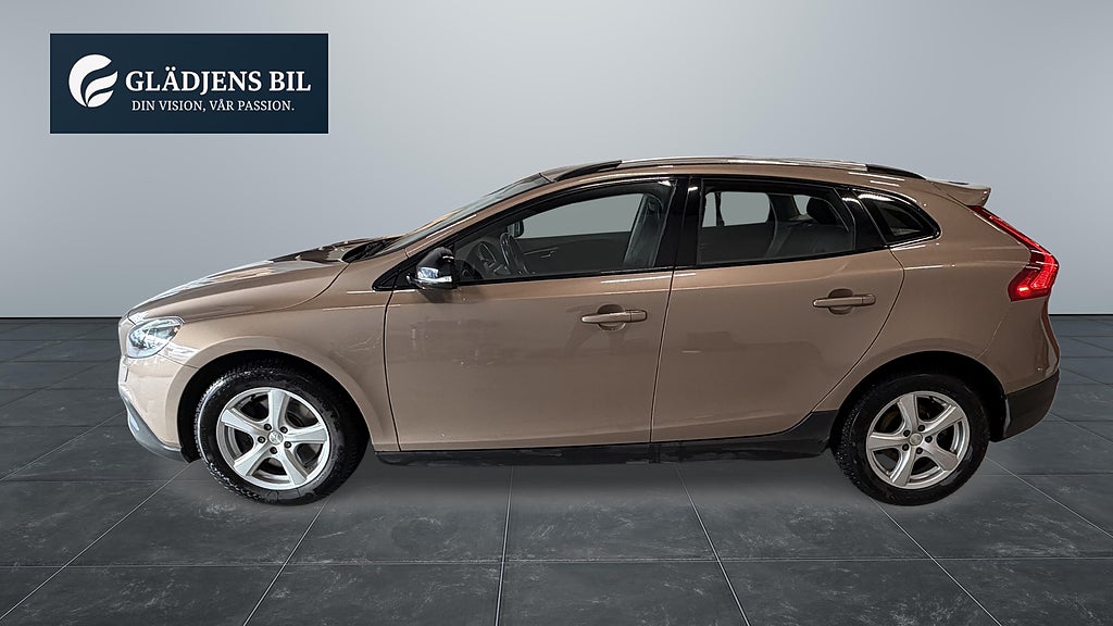 Volvo V40 Cross Country T4 AWD Momentum Parkeringsvärmare  Nybesiktad, Nyservad