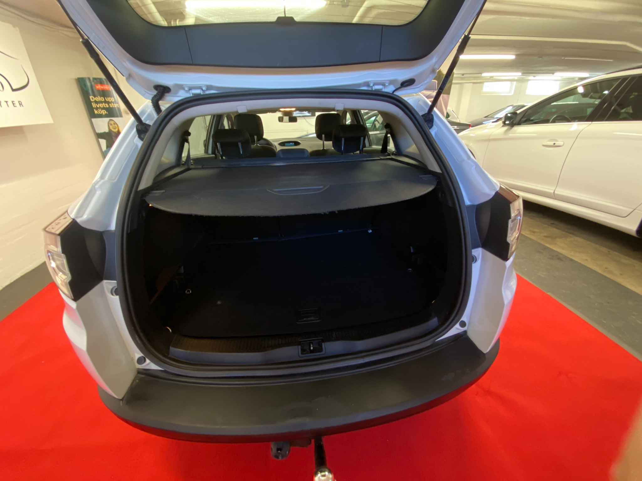 Renault Megane III Grandtour 1.5 dCi 2012, bild 6/46