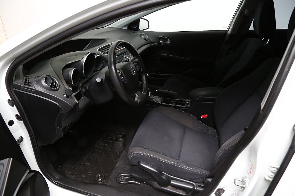 Honda Civic 1,6 i-DTEC 120hk Sport Tourer 1ägare Backkamera 2014