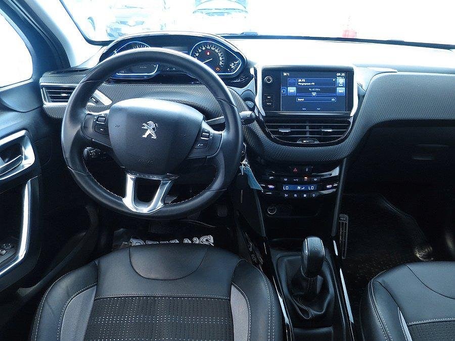 Peugeot 2008 2015 - miniatyr 9
