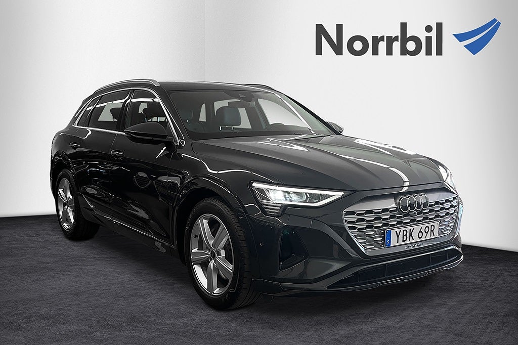 Audi Q8 55 E-Tron, Luftfjädring, Dragkrok, B-kamera, Rattv