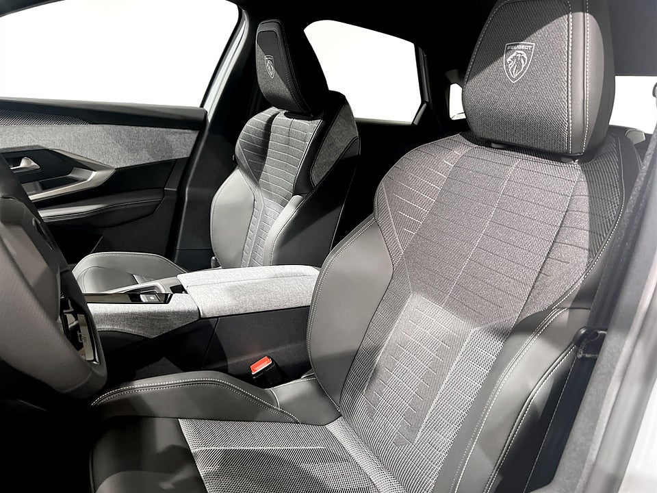 Bild på Peugeot 3008 Edition Hybrid - OMGÅENDE LEVERANS!
