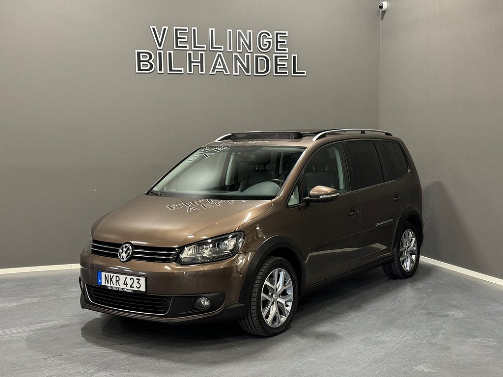 Volkswagen CrossTouran 1.4 TSI Cross PANORAMA 3,95% RÄNTEKAMPANJ