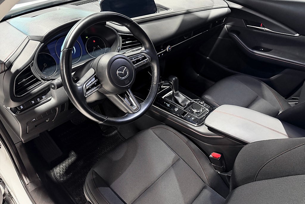 Mazda CX-30 2.0 M Hybrid | Homura | B-Kamera | Navi | Nyservad 2022