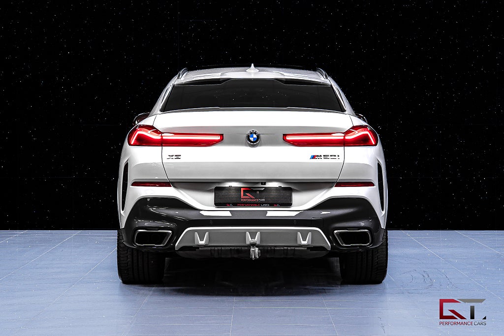 BMW X6 M50i MOMS Ultimate Edt B&W Pano Sky 22" DAP HuD Drag