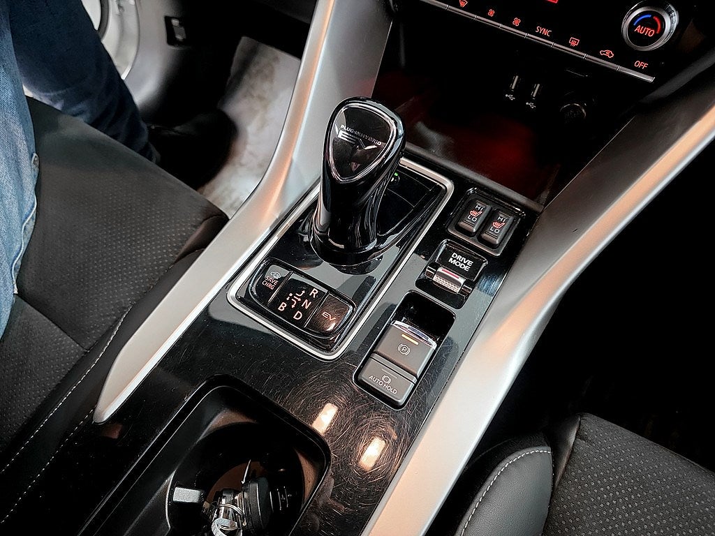 Bild på Mitsubishi Eclipse Cross Fleet 2.4 PHEV 188hk Aut AWD - B-KAMERA, CARPLAY