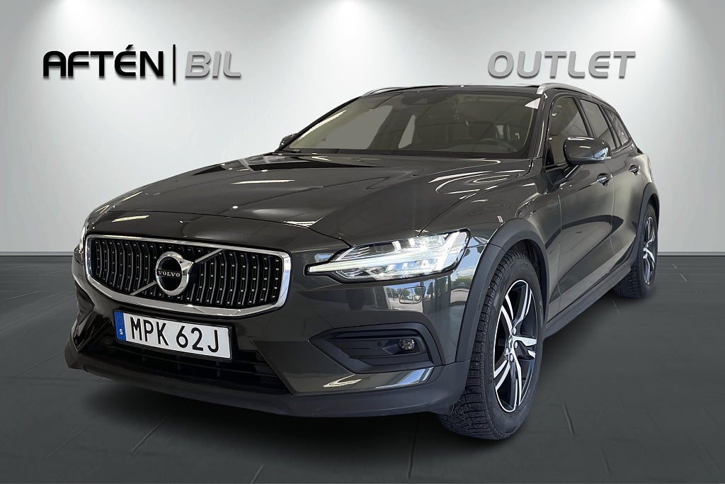 Volvo V60 Cross Country D4 AWD 190hk Advanced Edit H/K P-Värm B-Kam Halvskinn