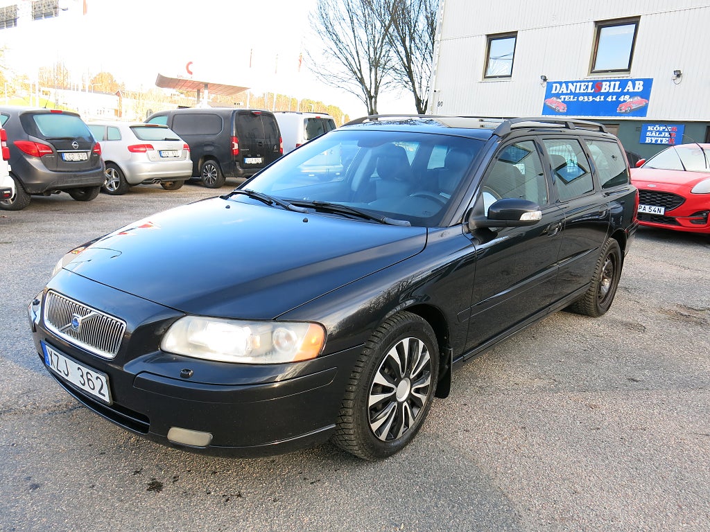 Volvo V70 2.4 Momentum AUT/Drag/ S.O.V Hjul 170HK